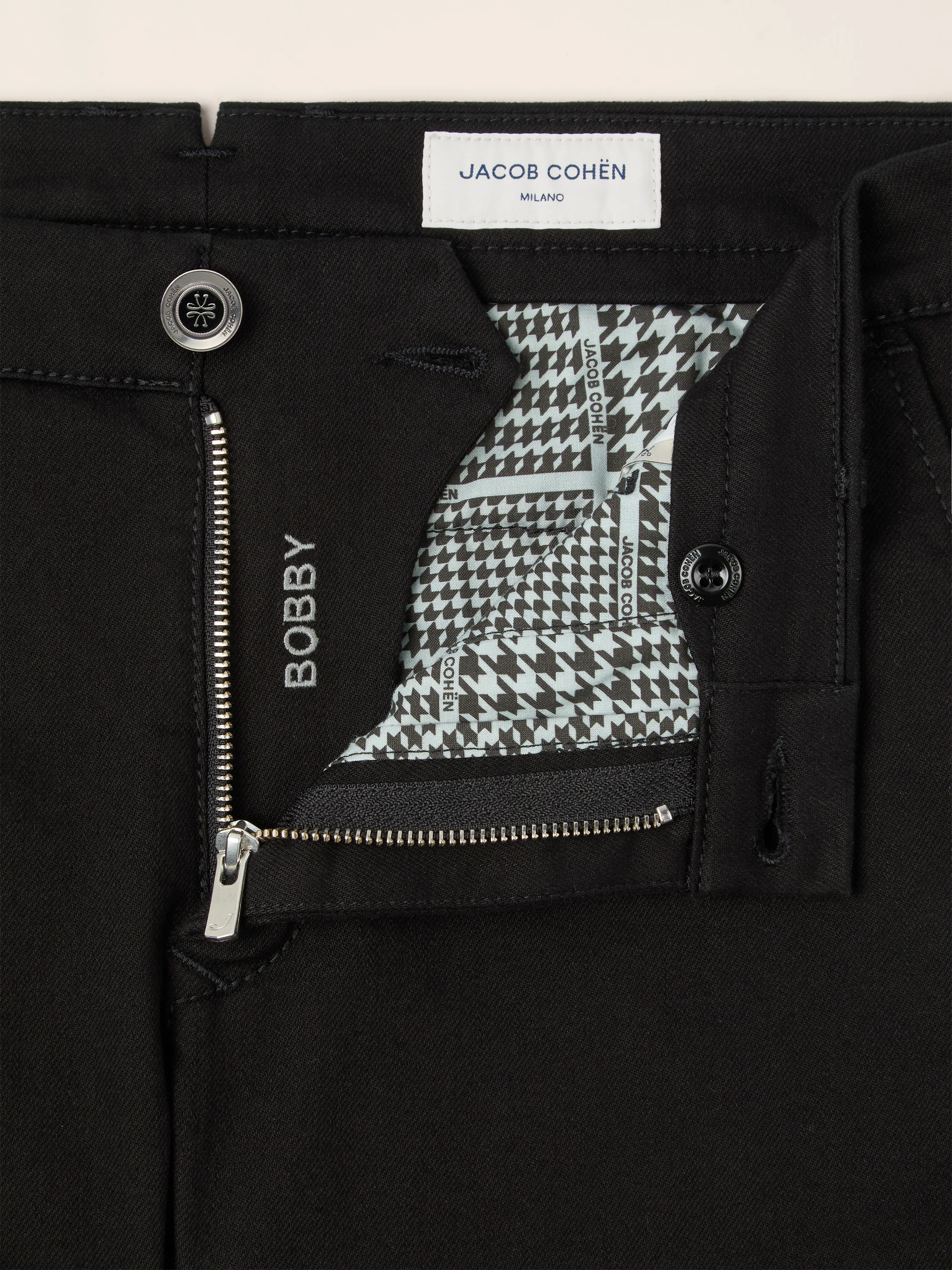 Bobby — Super Stretch Stay Black Jeans - Image 4