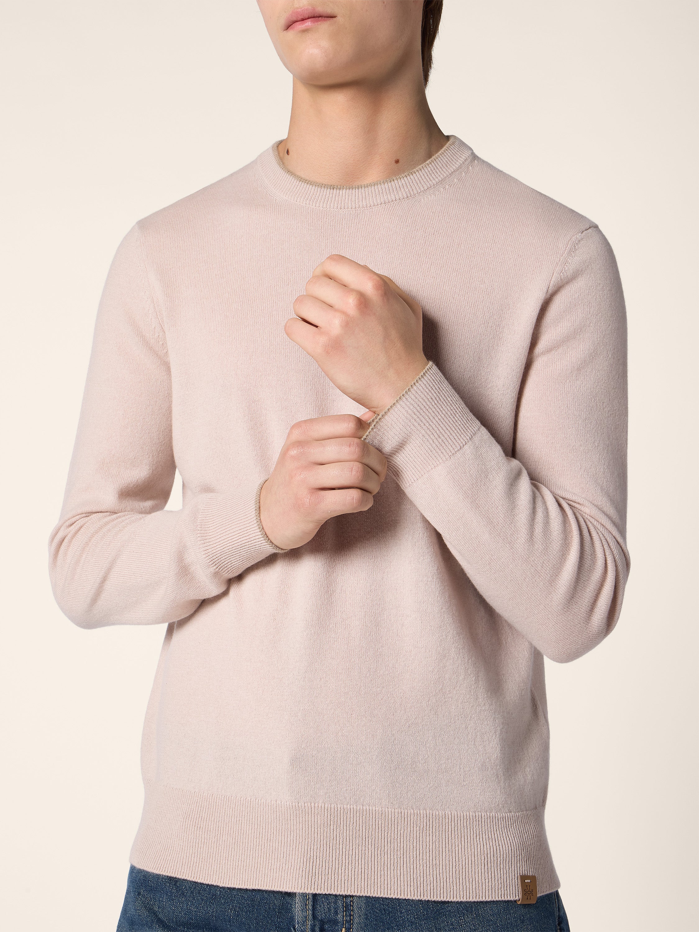 Sweater in Cashmere - Image 4