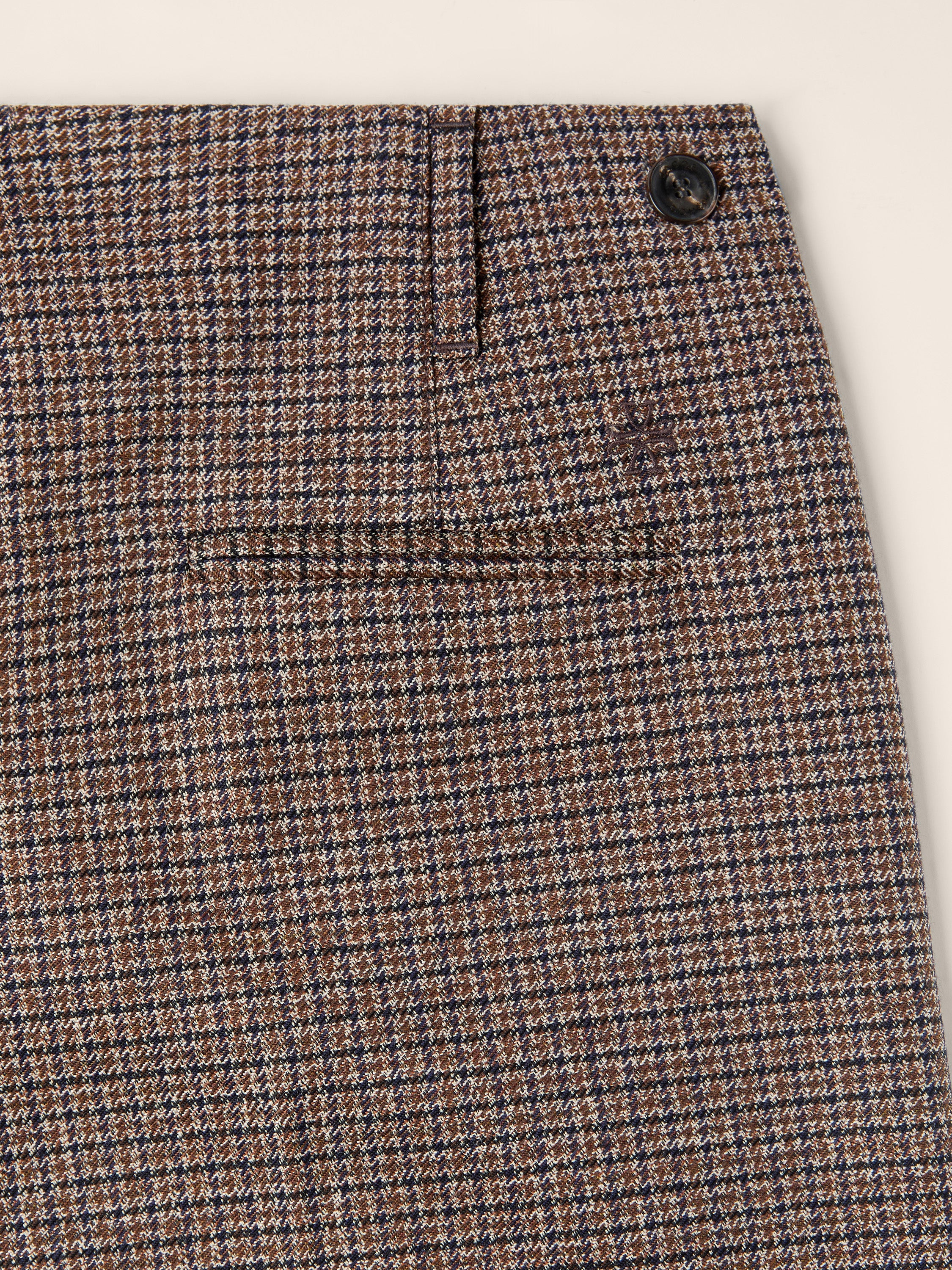 Ivy – Bermudas in Houndstooth Wool - Image 3