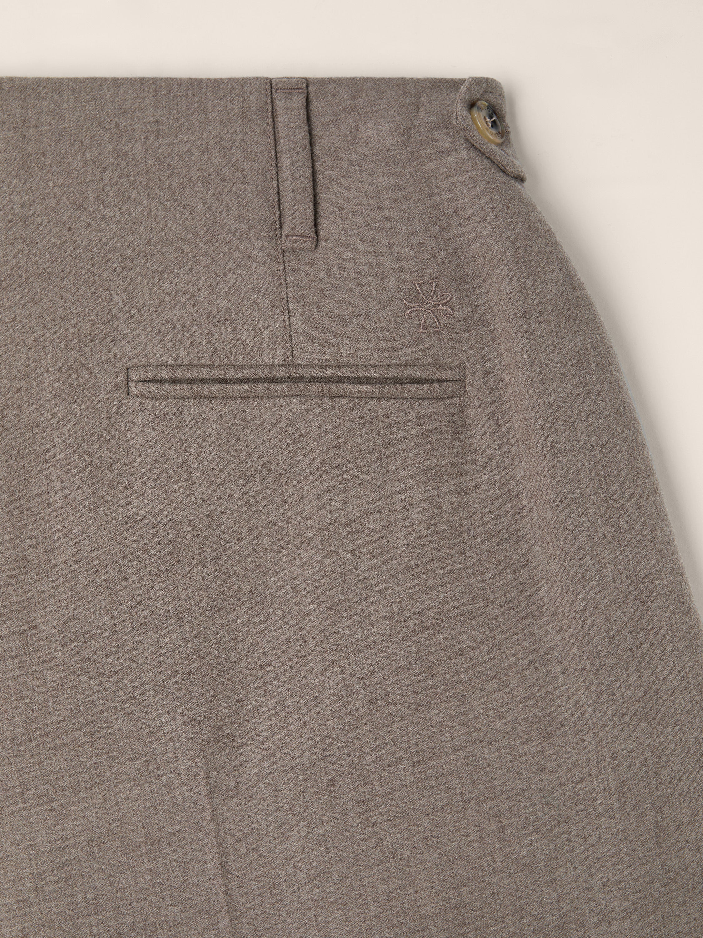 Ivy – Bermudas in Stretch Flannel - Image 3