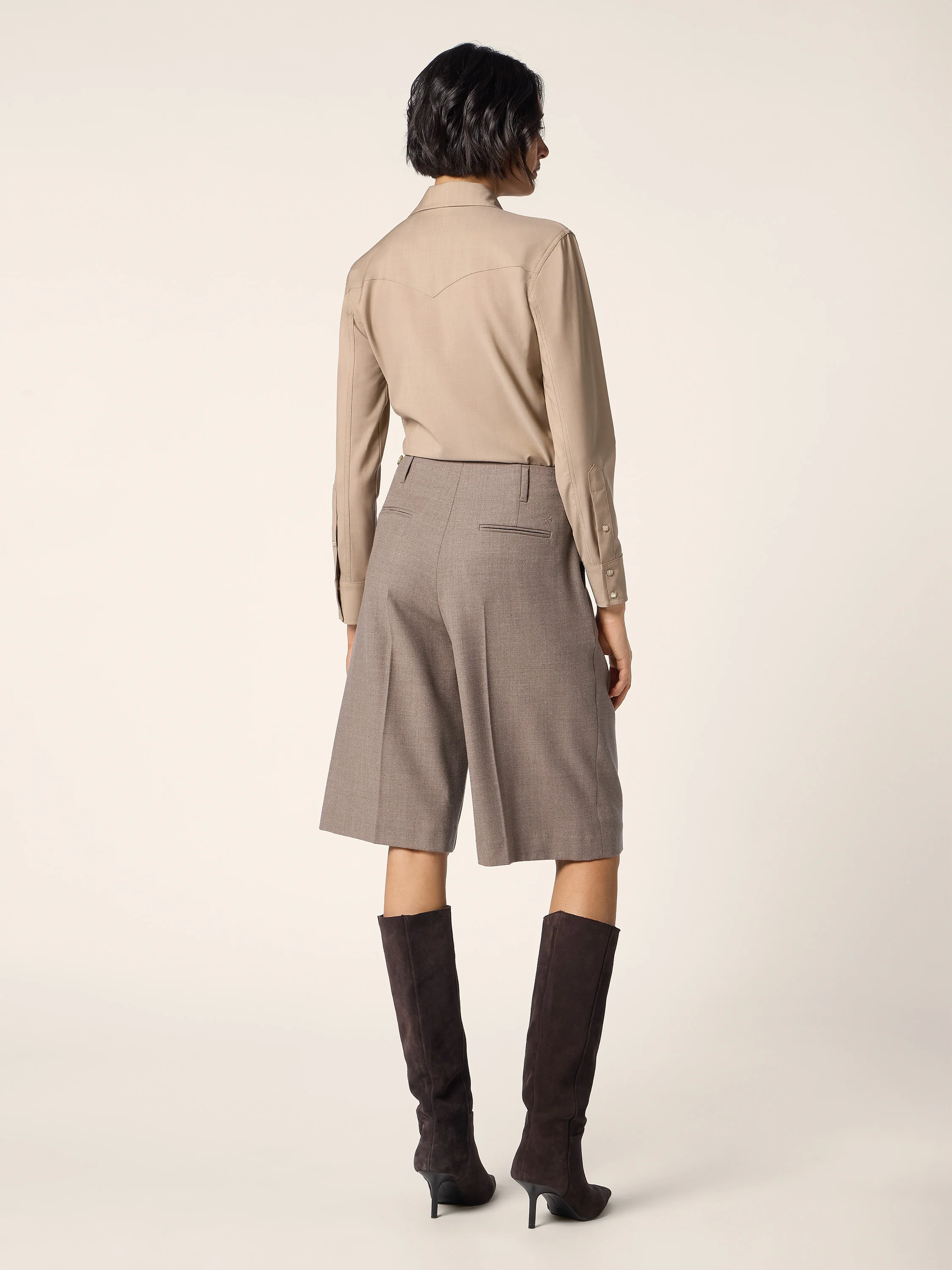 Ivy – Bermudas in Stretch Flannel - Image 4