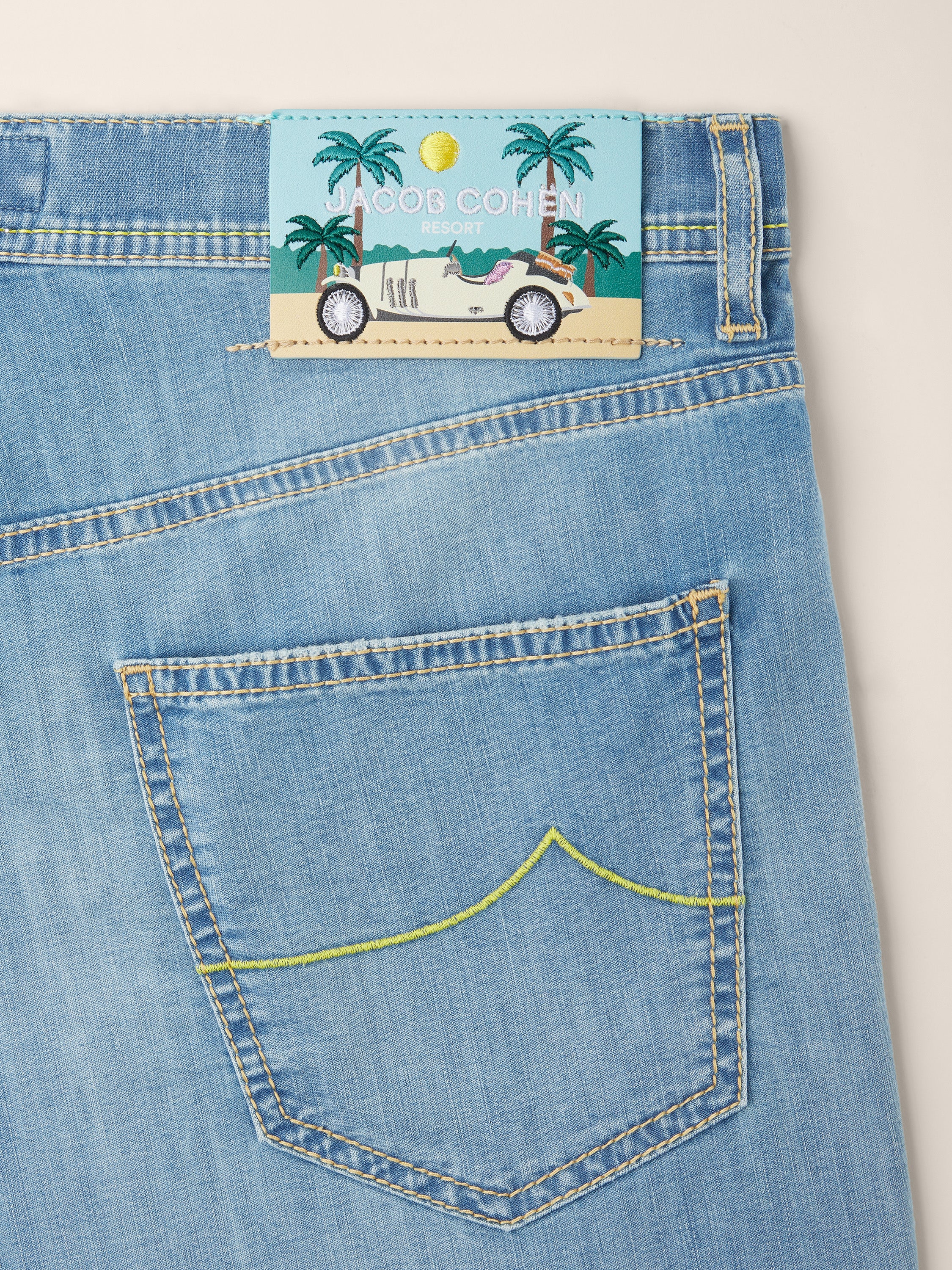 Nicolas – Bermudas in Power Stretch Denim - Image 3
