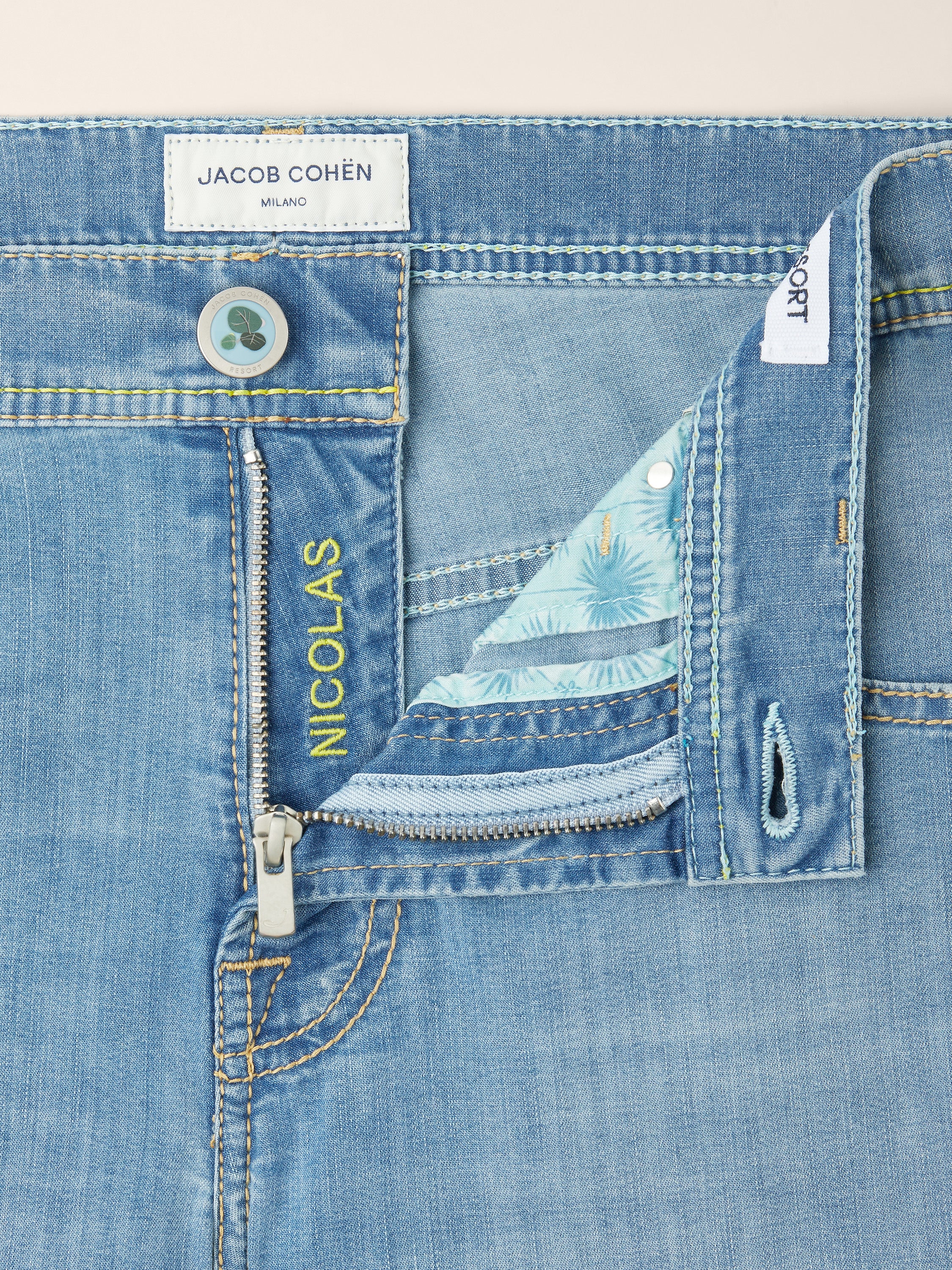 Nicolas – Bermudas in Power Stretch Denim - Image 5