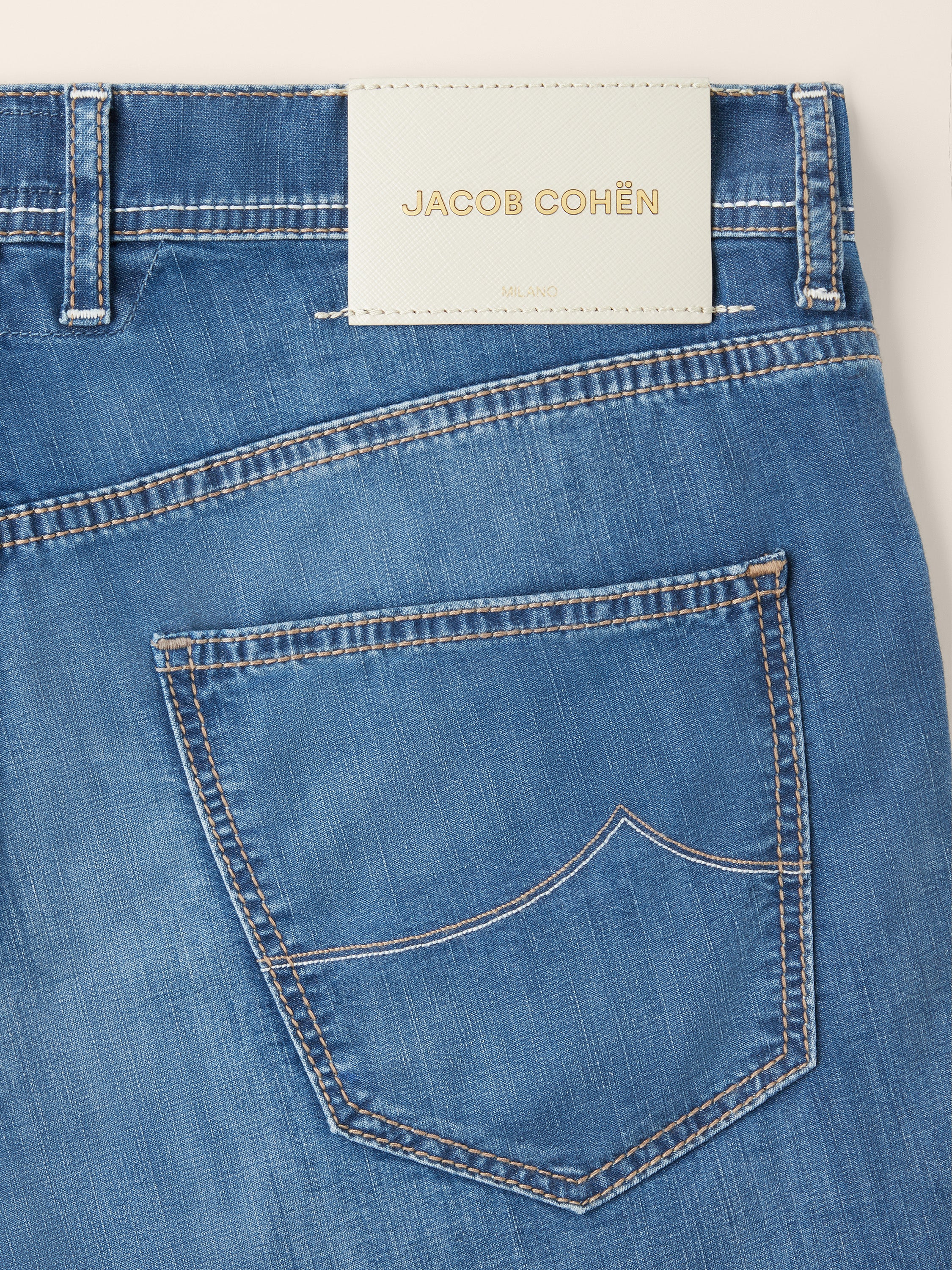 Nicolas – Bermudas in Power Stretch Denim - Image 4