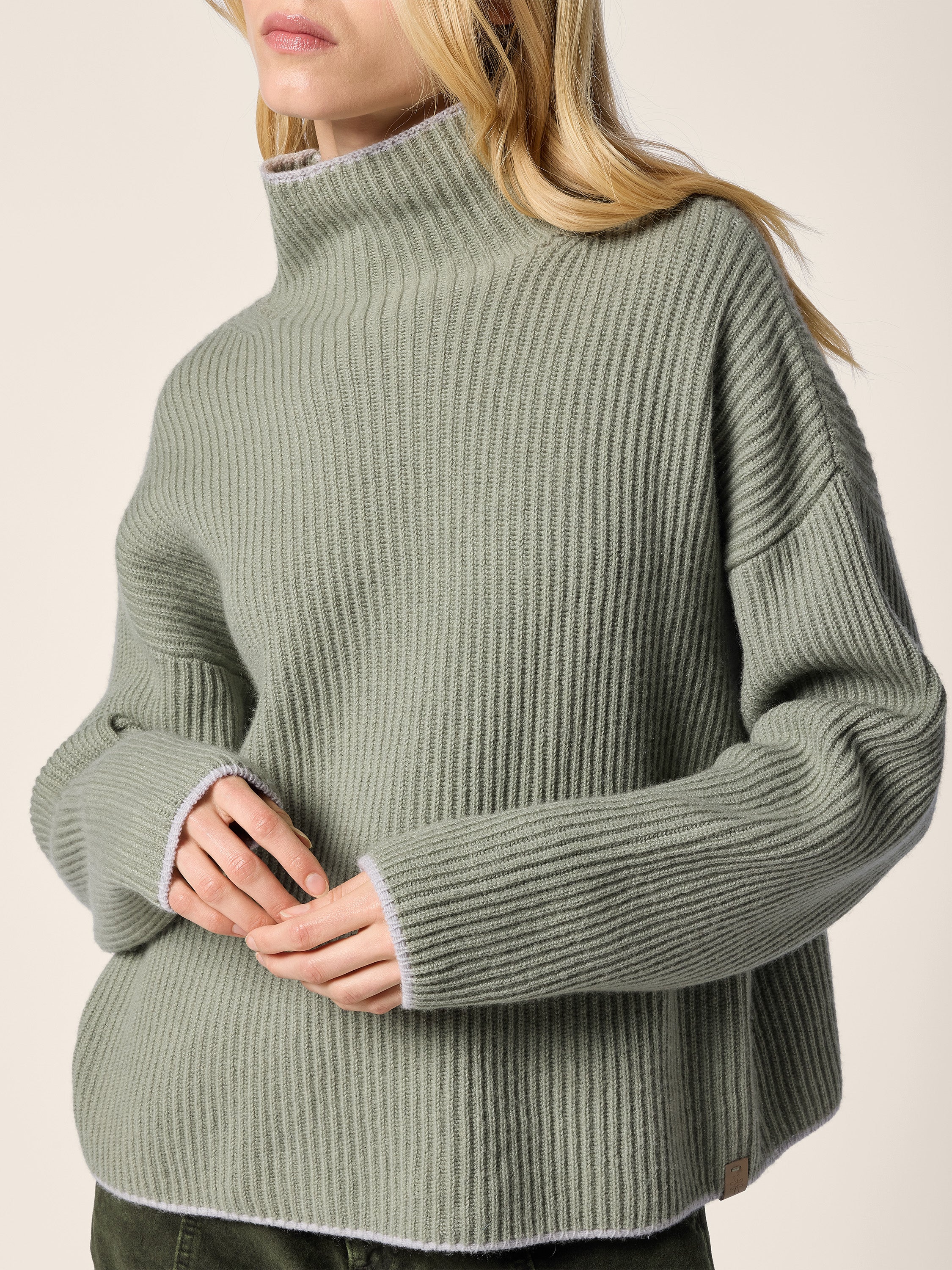 Cashmere Turtleneck - Image 4