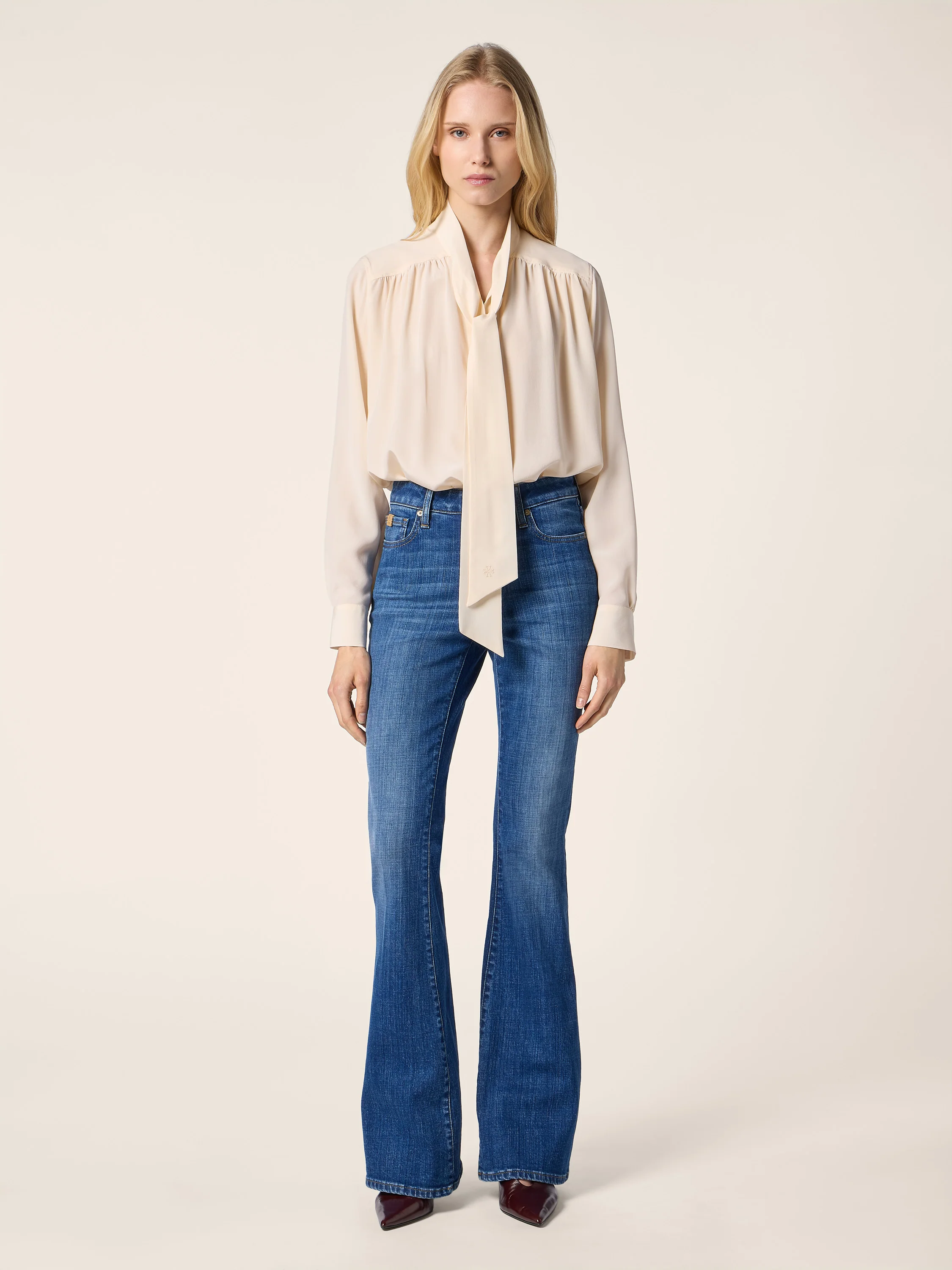 Victoria – Super Stretch Jeans - Image 3